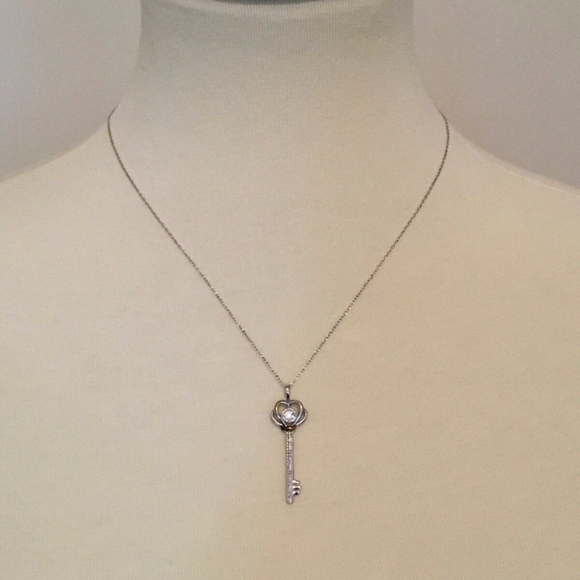 NEW Diamond Silver (Sterling) Key Pendant Necklace 10k - Picture 3 of 10